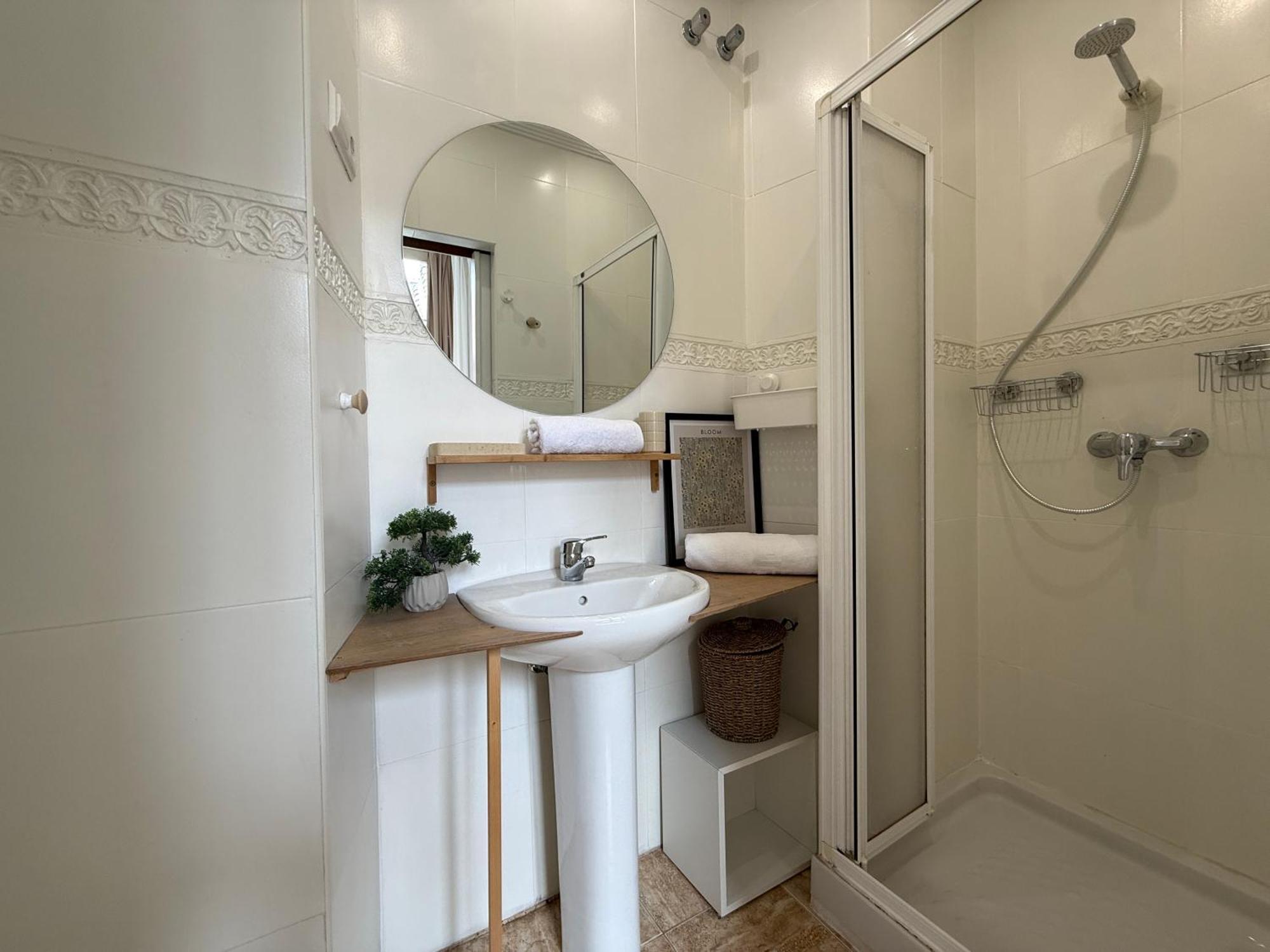 Apartment Cozy 1br Picasso By Easytrip Malaga