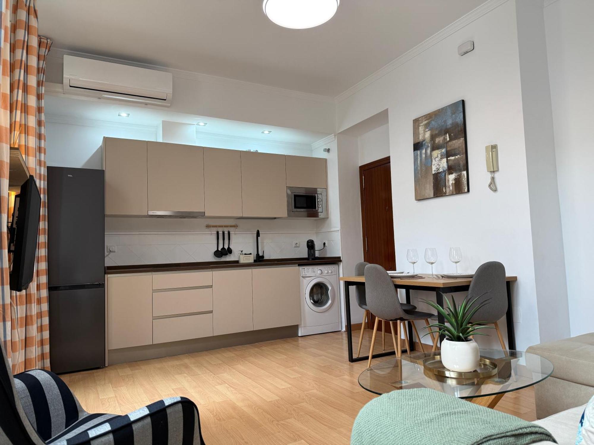 Cozy 1br Picasso By Easytrip Apartment *