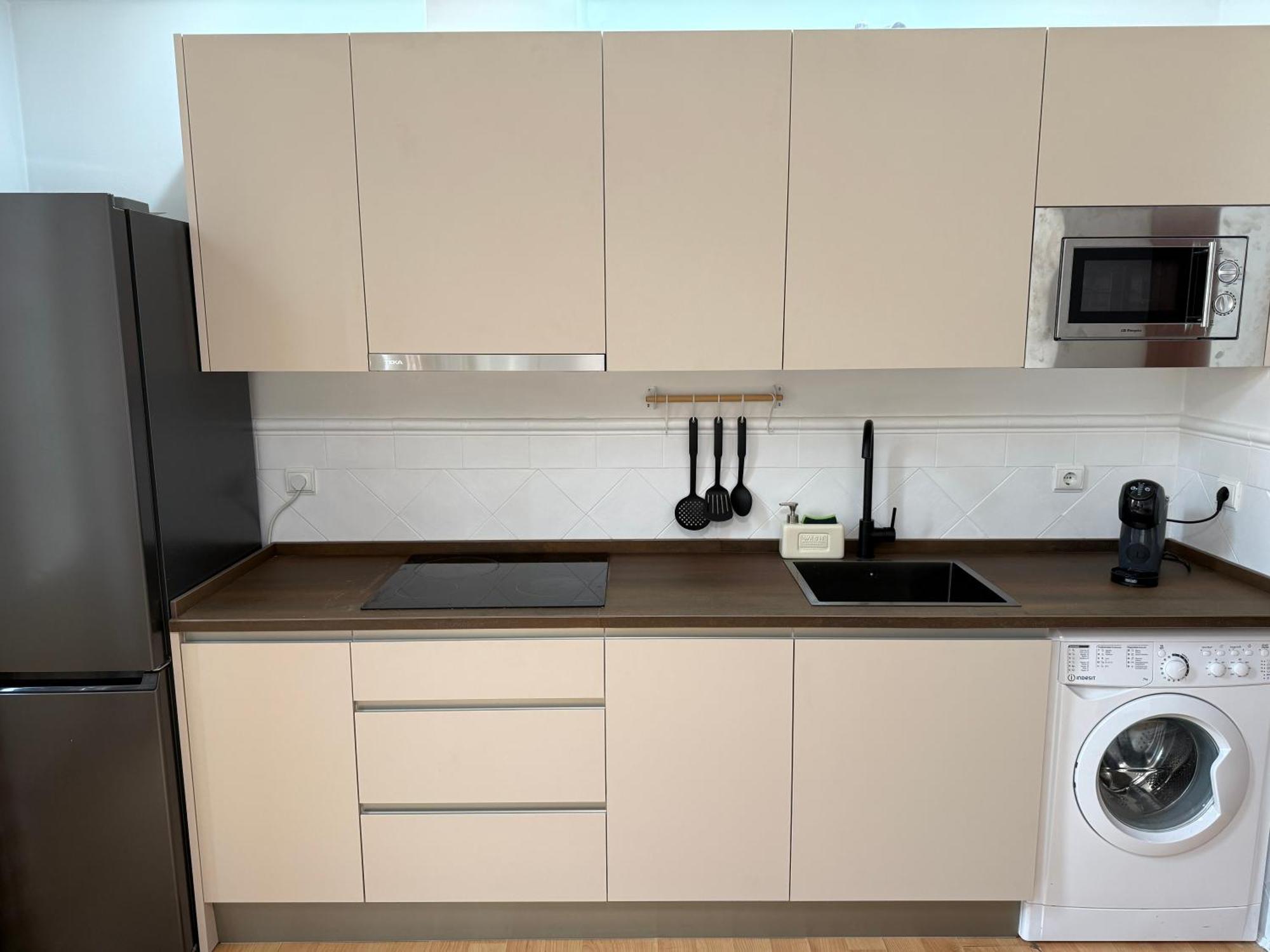 Apartment Cozy 1br Picasso By Easytrip
